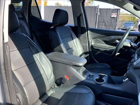 Used 2023 GMC Terrain SLT image 28