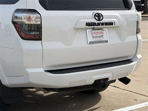 Certified 2023 Toyota 4Runner SR5 Premium image 6