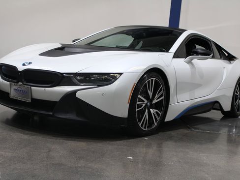 Used 2017 BMW i8 AWD/4WD image 5