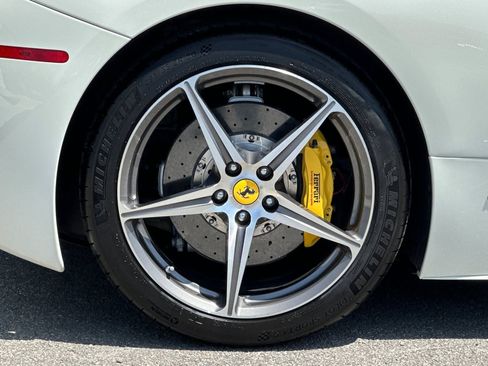 Used 2014 Ferrari 458 Italia Coupe RWD image 40