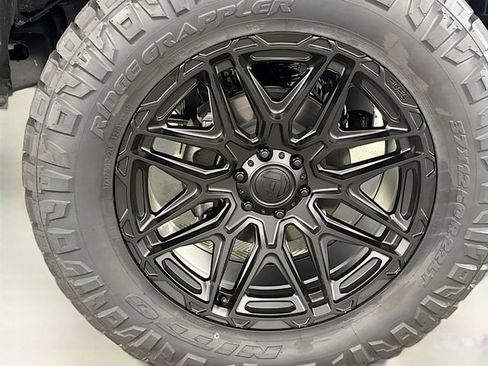 New 2025 Ford F150 Lariat w/ Equipment Group 502A High image 32