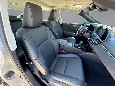 Used 2025 Lexus ES 350 w/ Premium Package FWD image 16