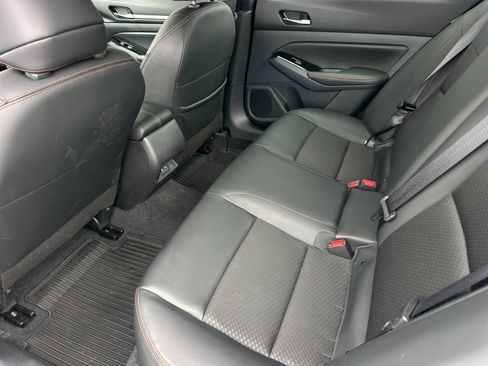 Used 2025 Nissan Altima 2.5 SR AWD/4WD image 11