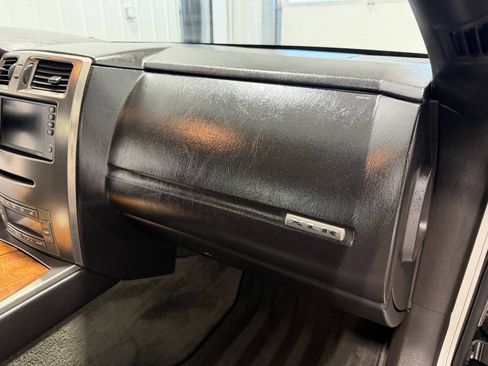 Used 2004 Cadillac XLR RWD image 14