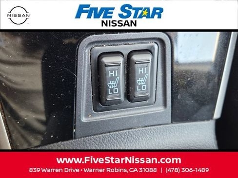 Used 2020 Mitsubishi Outlander ES FWD image 25
