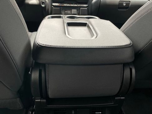 Certified 2024 Chevrolet Silverado 1500 Custom RWD image 25