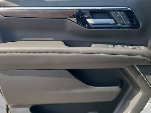 New 2026 Chevrolet Suburban LT w/ Comfort Package RWD image 20
