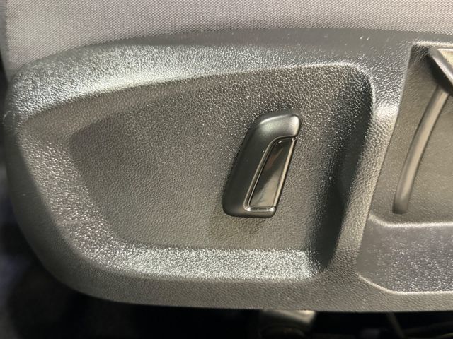 Used 2022 Volkswagen ID.4 Pro RWD image 18