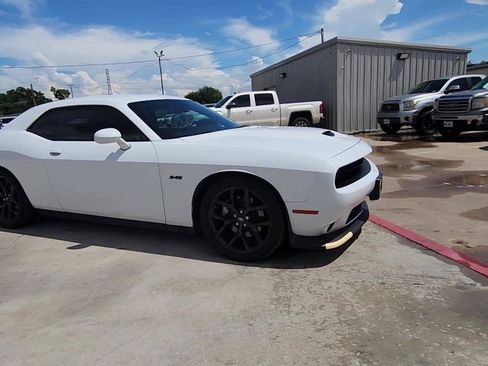 Used 2023 Dodge Challenger R/T w/ Blacktop Package RWD image 2