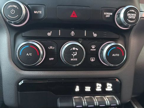 Used 2020 RAM 1500 Big Horn image 25