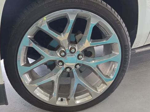 Used 2017 GMC Yukon Denali w/ Open Road Package image 4