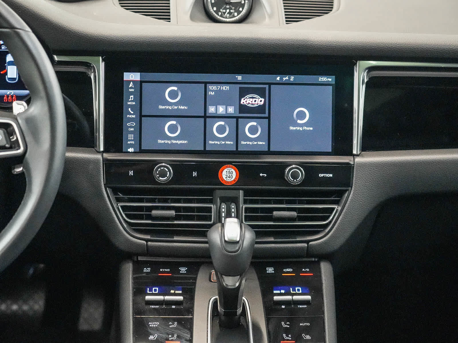 Certified 2026 Porsche Macan AWD/4WD image 14