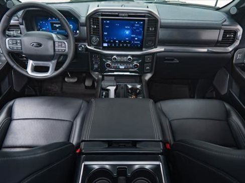 Used 2025 Ford F150 Lariat image 2