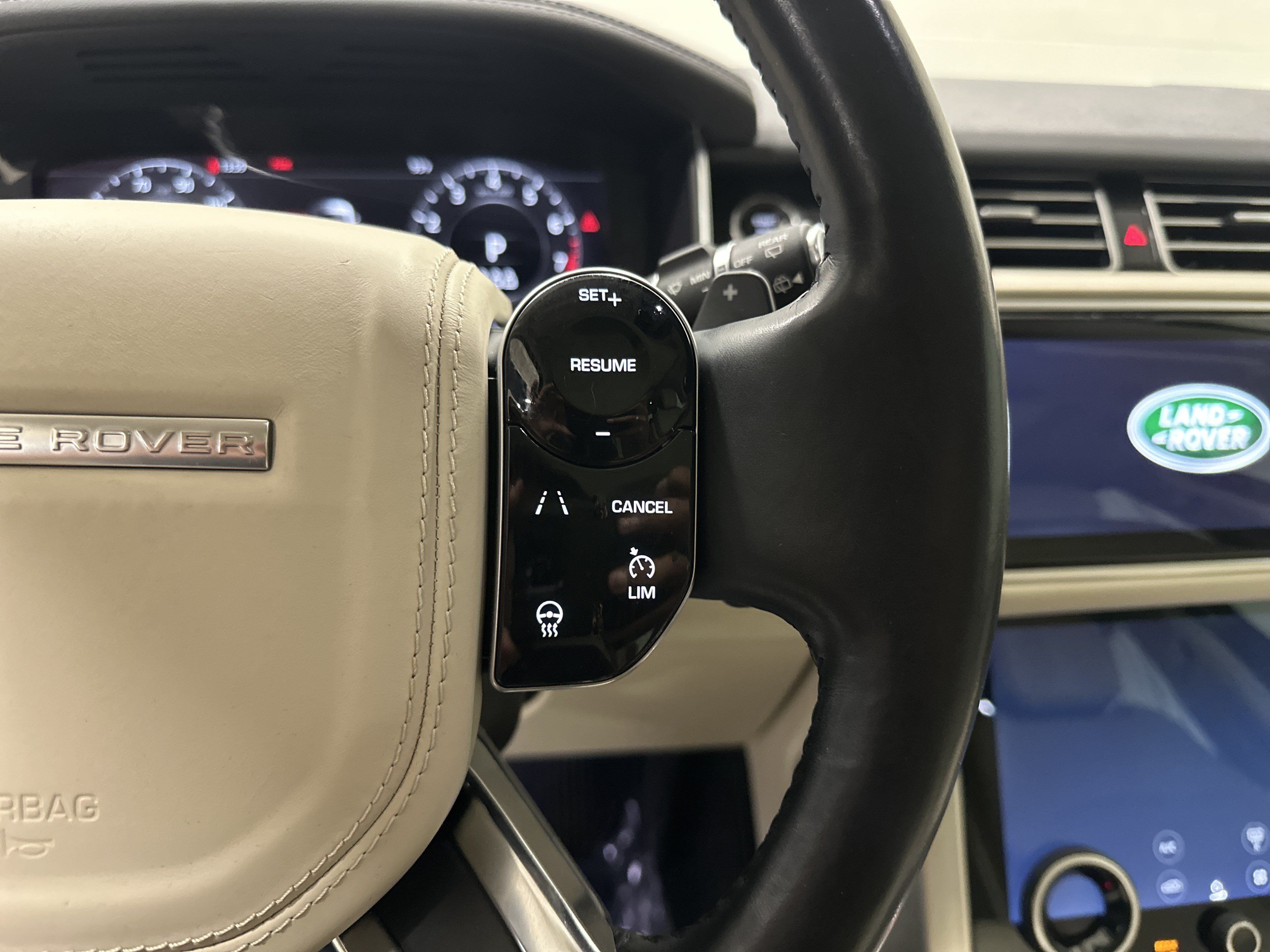 Used 2020 Land Rover Range Rover HSE AWD/4WD image 20