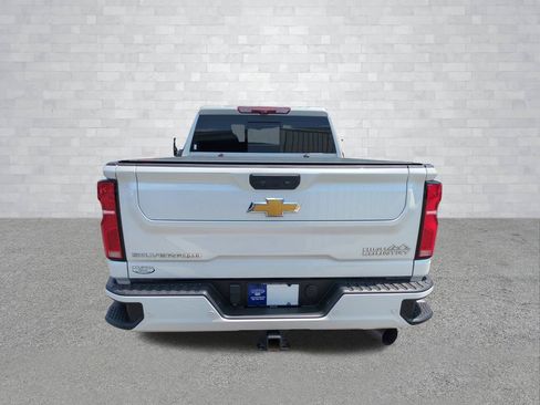 Used 2024 Chevrolet Silverado 3500 High Country w/ High Country Premium Package AWD/4WD image 6