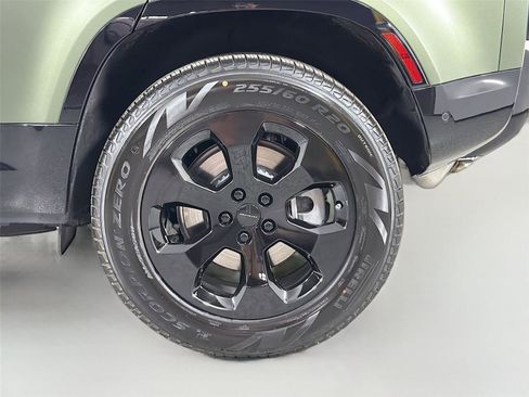 New 2026 Land Rover Defender 110 X-Dynamic SE AWD/4WD image 33