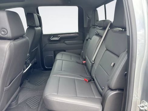 Used 2025 Chevrolet Silverado 2500 LTZ w/ LTZ Premium Package AWD/4WD image 23