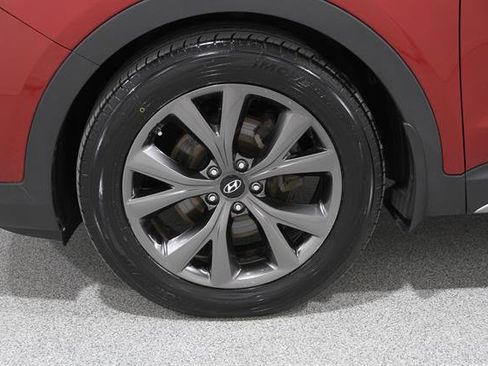 Used 2018 Hyundai Santa Fe Sport image 24