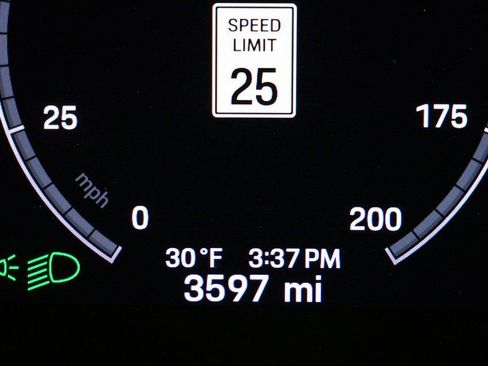 Used 2025 Porsche Cayenne GTS image 26