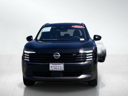 Used 2025 Nissan Kicks SR FWD image 13