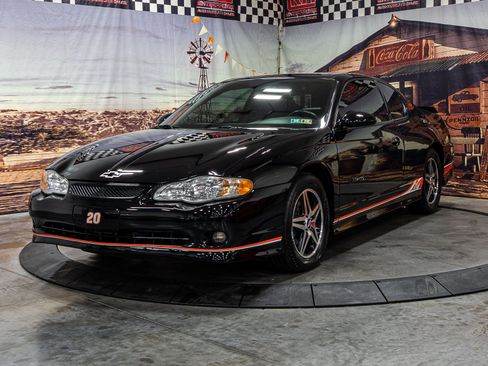 Used 2005 Chevrolet Monte Carlo SS image 2