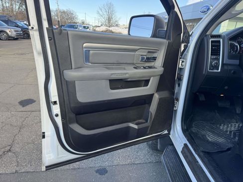 Used 2019 RAM 1500 Classic Warlock w/ Electronics Group image 20