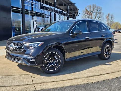 Used 2026 Mercedes-Benz GLC 300 image 2