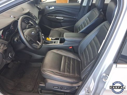 Used 2019 Ford Escape Titanium w/ U9j03 - Titanium Tow Package image 10