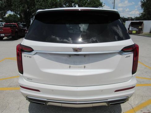 Used 2022 Cadillac XT6 Premium Luxury AWD/4WD image 7