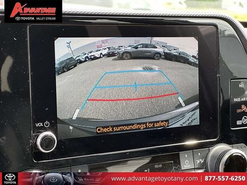 Used 2023 Toyota Highlander XSE AWD/4WD image 36