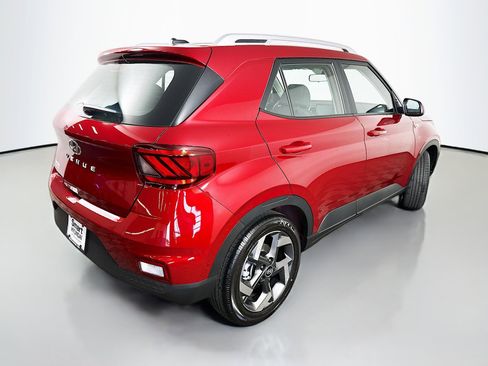 New 2025 Hyundai Venue SEL image 7