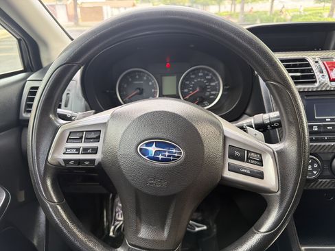 Used 2014 Subaru Crosstrek 2.0i Premium AWD/4WD image 9