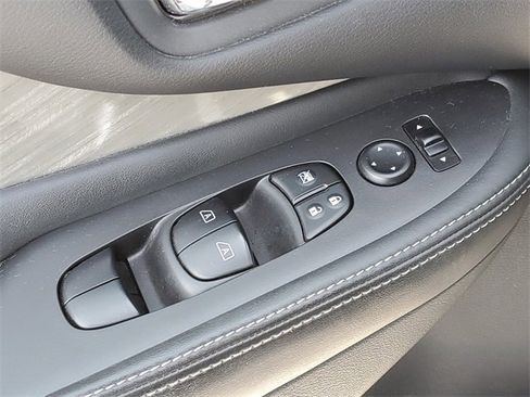 Used 2015 Nissan Murano S w/ Cargo Package image 16