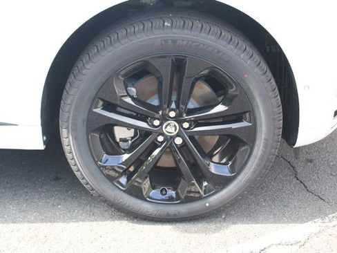 New 2026 Jaguar F-PACE R-Dynamic S image 9