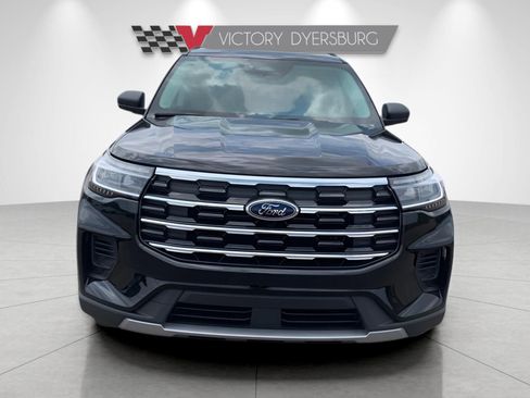 New 2025 Ford Explorer Active image 3