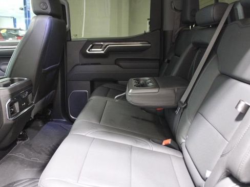 Used 2024 Chevrolet Silverado 1500 LTZ w/ LTZ Premium Package AWD/4WD image 25