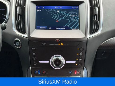 Used 2020 Ford Edge Titanium w/ Equipment Group 301A AWD/4WD image 27