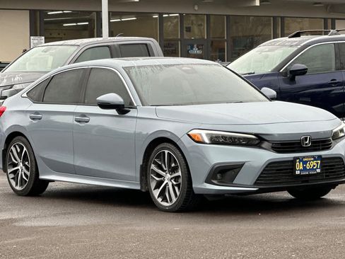 Used 2024 Honda Civic Touring image 9