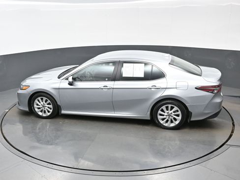 Used 2023 Toyota Camry LE image 34