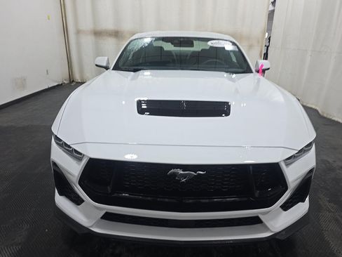Used 2025 Ford Mustang GT Premium w/ GT Performance Package RWD image 2