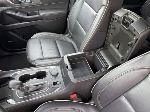 Certified 2023 Chevrolet Traverse Premier image 22