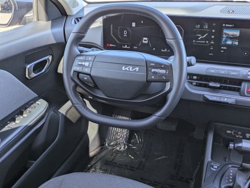 Certified 2025 Kia K4 EX FWD image 15