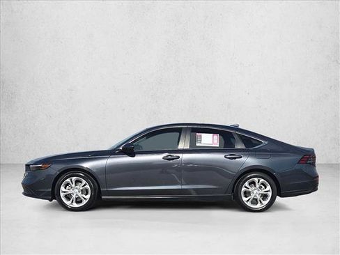Used 2025 Honda Accord LX image 9