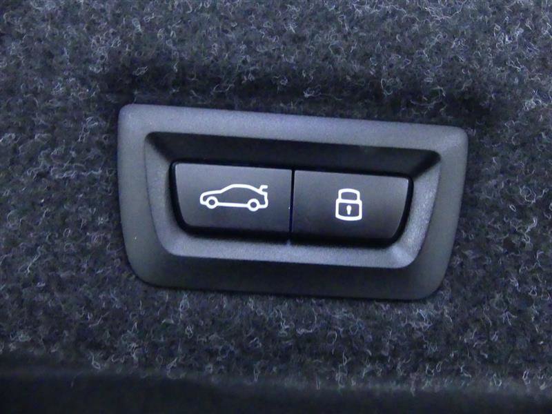 Used 2026 BMW M5 w/ Executive Package AWD/4WD image 42