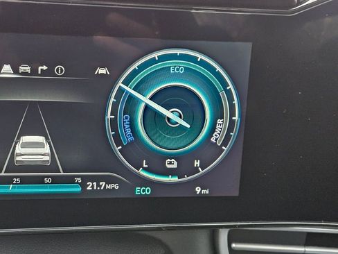 New 2026 Hyundai Elantra Limited FWD image 27