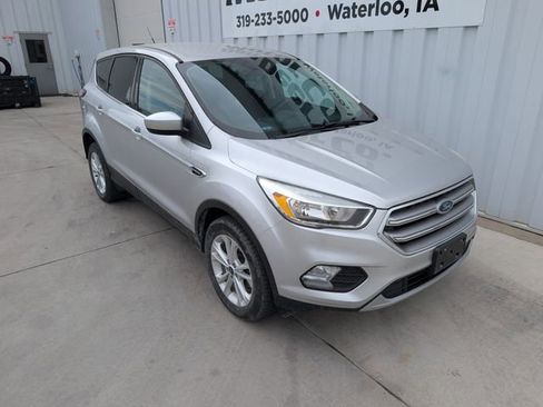 Used 2017 Ford Escape SE AWD/4WD image 6
