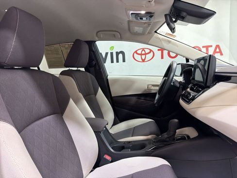 Used 2026 Toyota Corolla LE image 12