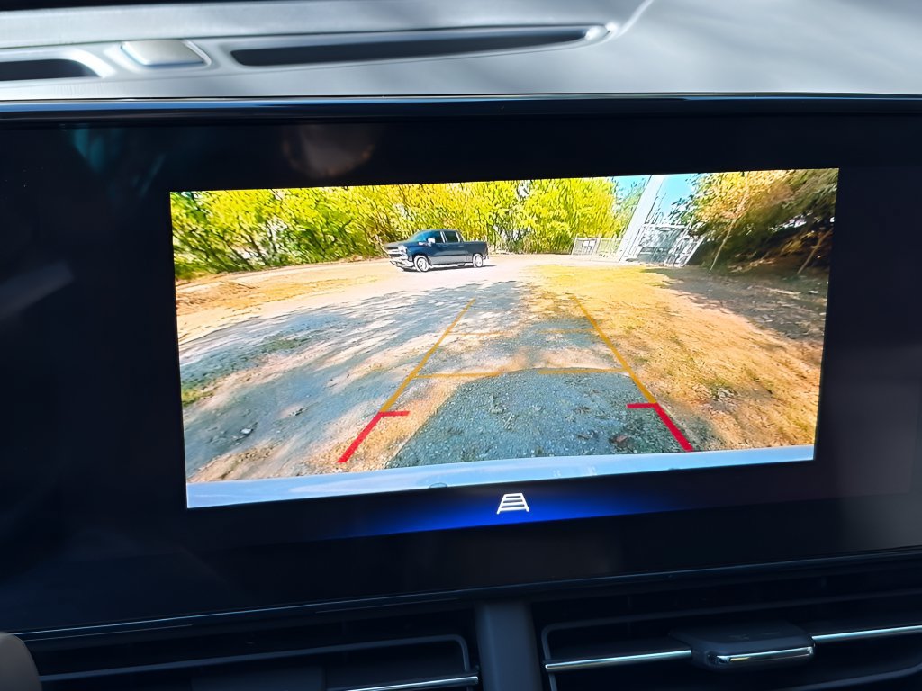 New 2026 Chevrolet Trax LT w/ Driver Confidence Package FWD image 20