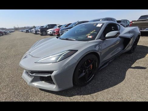 Used 2024 Chevrolet Corvette E-Ray w/ ZER Performance Package AWD/4WD image 6