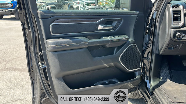 Used 2025 RAM 1500 Laramie w/ Sport Appearance Package AWD/4WD image 9
